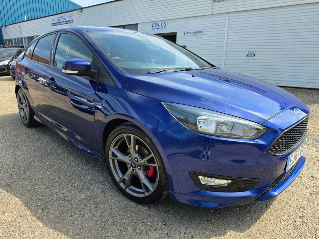 Ford Focus 1L St-line X Blue