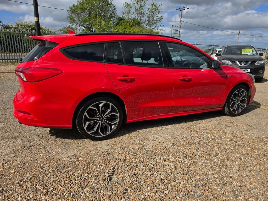 Ford Focus 1.5L St-line X GN69MWZ Red #5