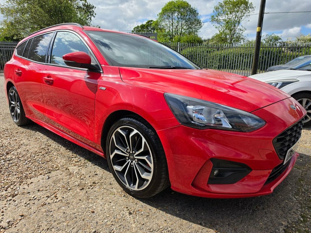 Ford Focus 1.5L St-line X Red