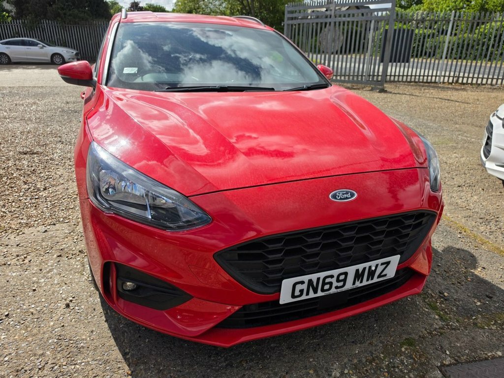 Ford Focus 1.5L St-line X GN69MWZ Red #4