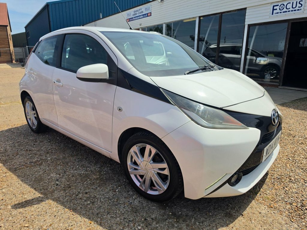Toyota Aygo 1L X-pression WD14MYM White #2