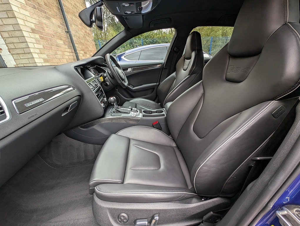 Audi RS4 Avant Fsi V8 Blue #3