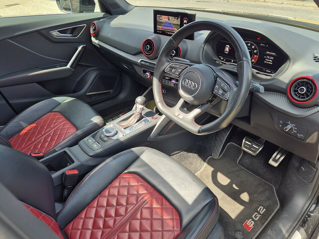Audi SQ2 Tfsi Black #5