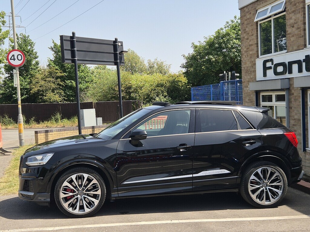 Audi SQ2 Tfsi Black #3