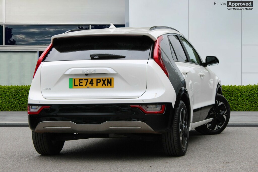 Kia e-Niro 150Kw 4 65Kwh LE74PXM White #4