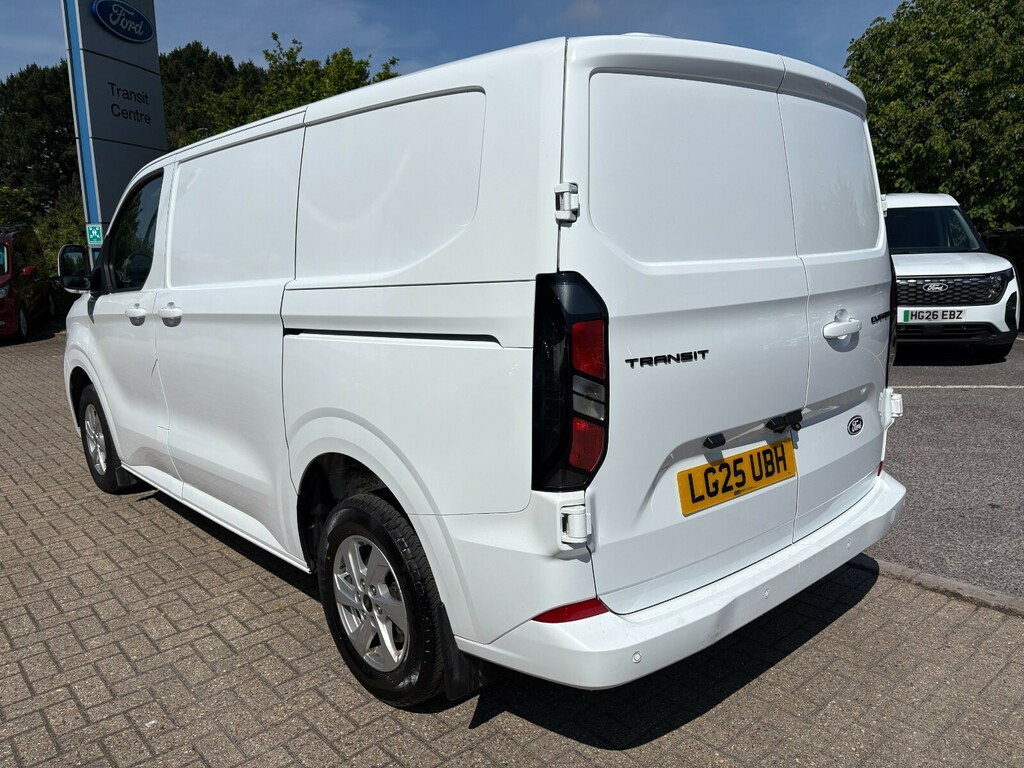 Ford Transit Custom 2.0 Ecoblue 136Ps H1 Van Limited LG25UBH White #5