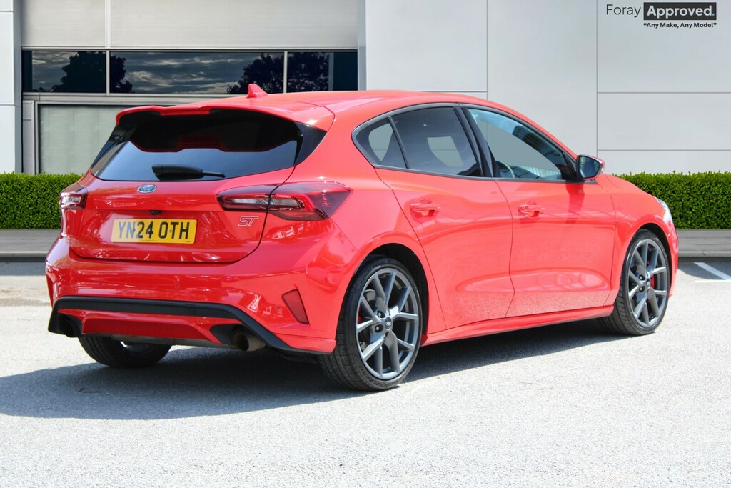 Ford Focus 2.3 Ecoboost St YN24OTH Red #4