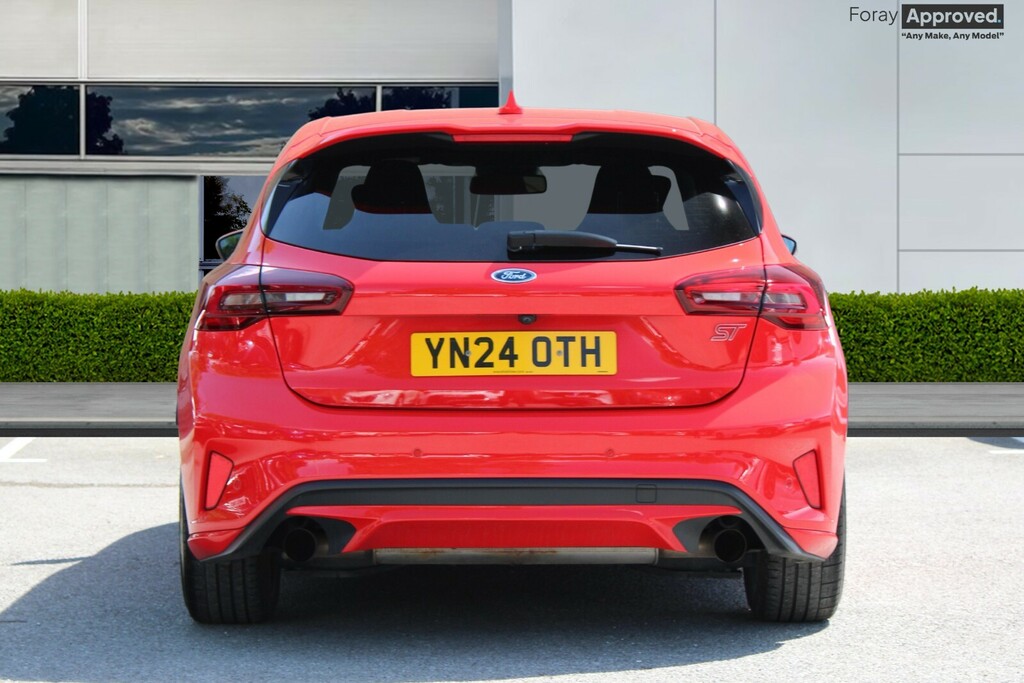 Ford Focus 2.3 Ecoboost St YN24OTH Red #5