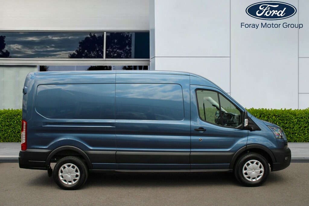 Ford Transit Custom 135Kw 68Kwh H2 Trend Van HG24EXP Blue #2