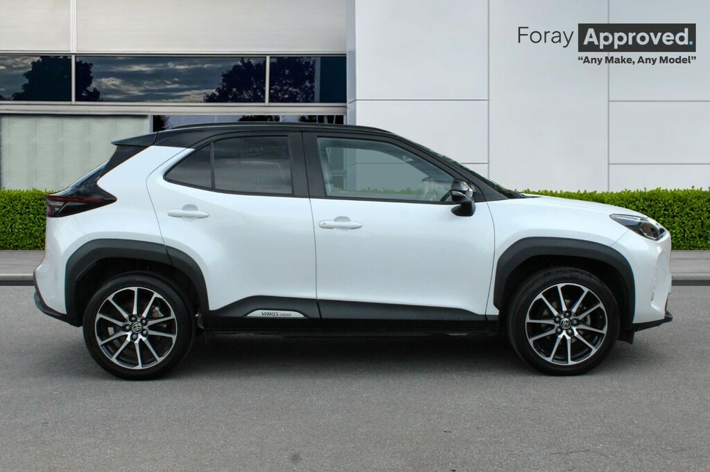 Toyota Yaris Cross 1.5 Hybrid Gr Sport Cvt WR24YPT White #4