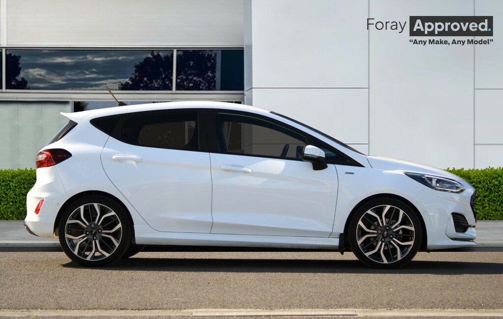 Ford Fiesta 1.0 Ecoboost Hybrid Mhev 125 St-line X KO23BHL White #4