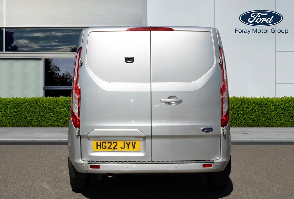 Ford Transit Custom 2.0 Ecoblue 130Ps Low Roof Limited Van HG22JYV Silver #4