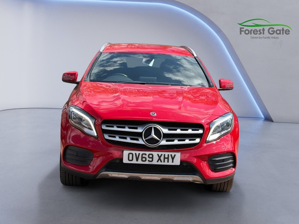 Mercedes-Benz GLA Class 1.6 Gla180 Amg Line Edition Suv 7G-dct OV69XHY Red #2