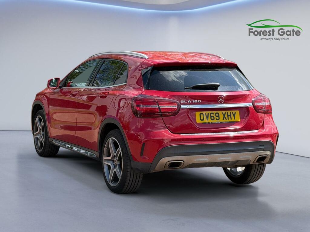 Mercedes-Benz GLA Class 1.6 Gla180 Amg Line Edition Suv 7G-dct OV69XHY Red #4