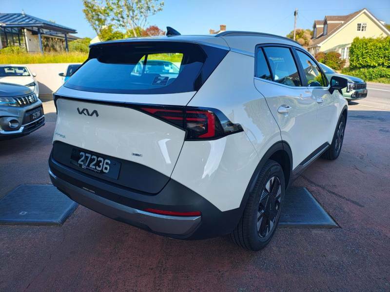 Kia Sportage Hybrid Pure - 2025 27236 White #4