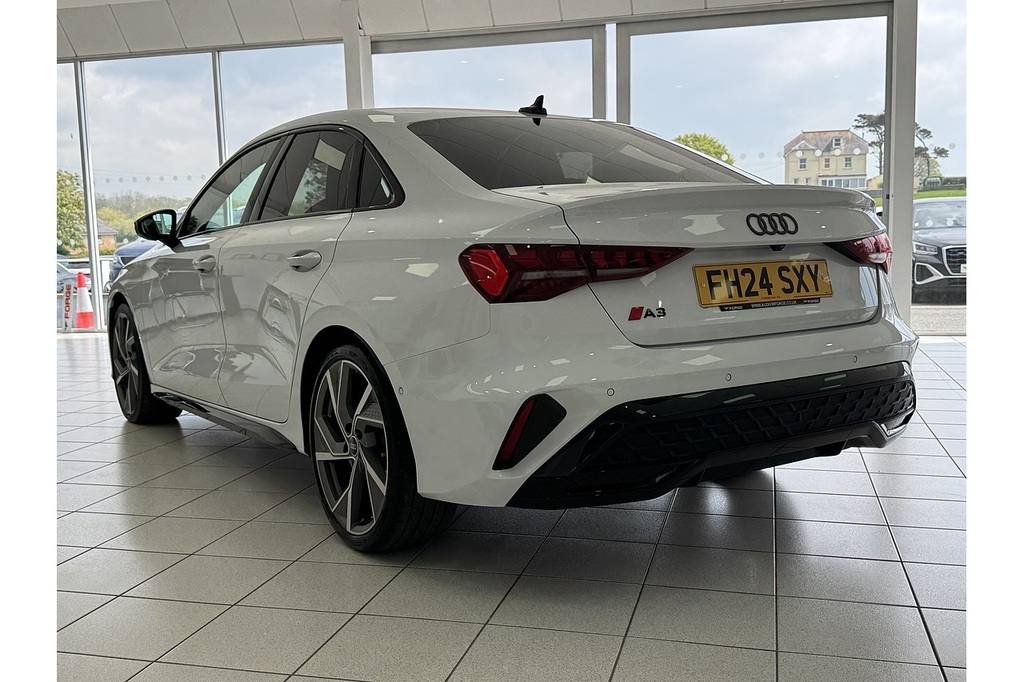 Audi A3 1.5 Tfsi 35 Black Edition S Tronic 150 Ps FH24SXY White #6