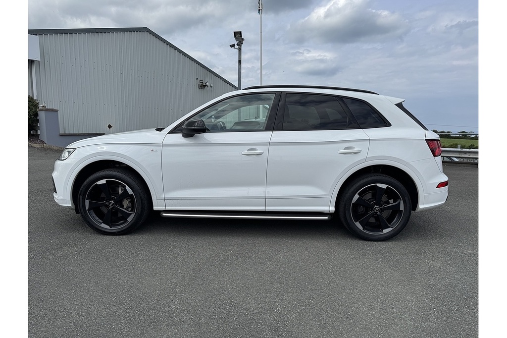 Audi Q5 2.0 Tdi 40 Black Edition S Tronic Quattro 1 NX69OPT White #5