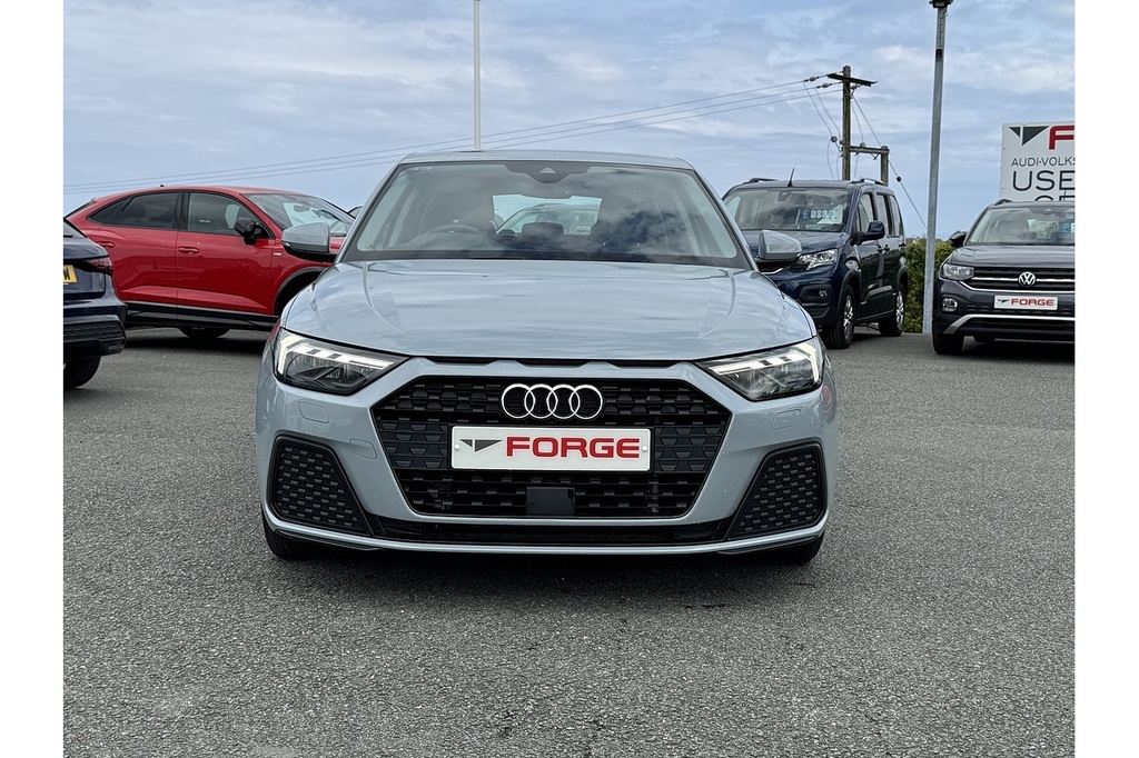 Audi A1 Sportback Technik Tfsi 1.0 Hatchback RJ72MWX Grey #2