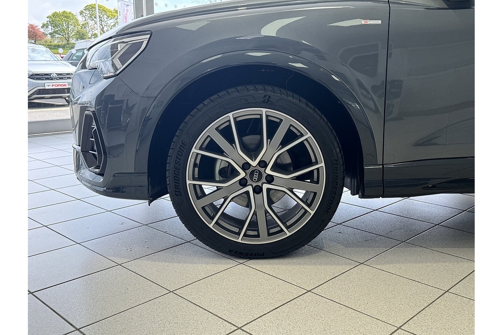 Audi Q3 Tfsi Cod Black Edition S Tronic 150 Ps U14 Grey #4