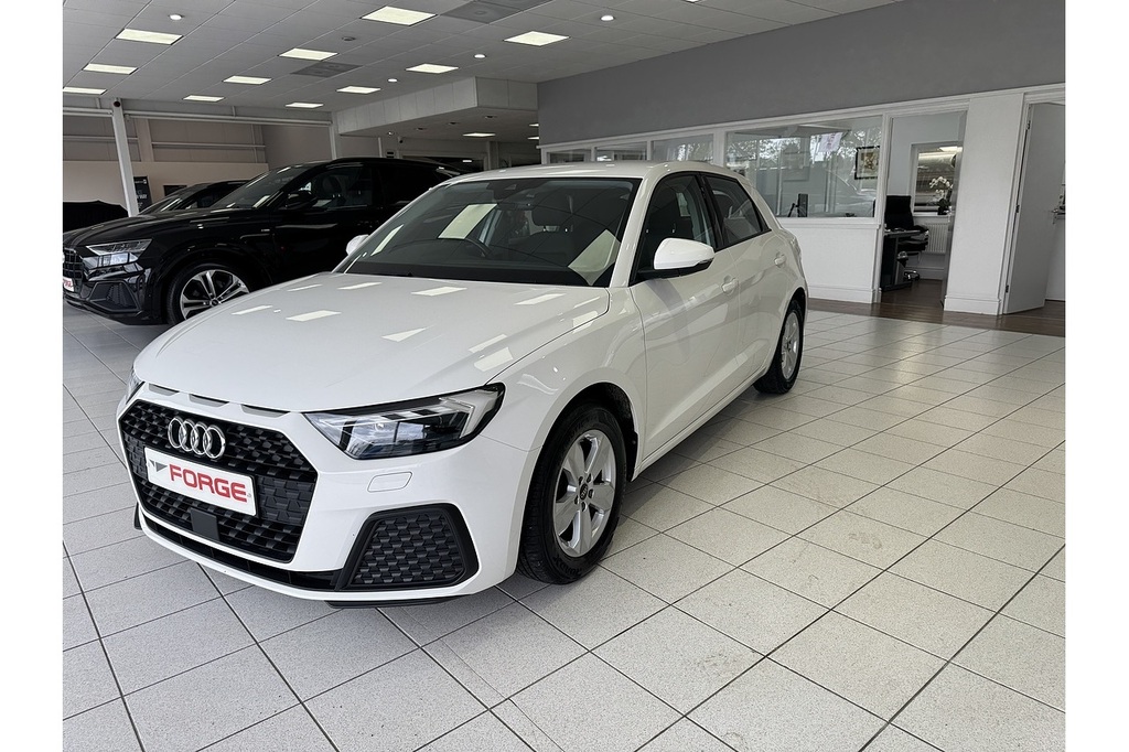 Audi A1 Sportback Technik Tfsi 1.0 Hatchback U RJ72KAK White #5