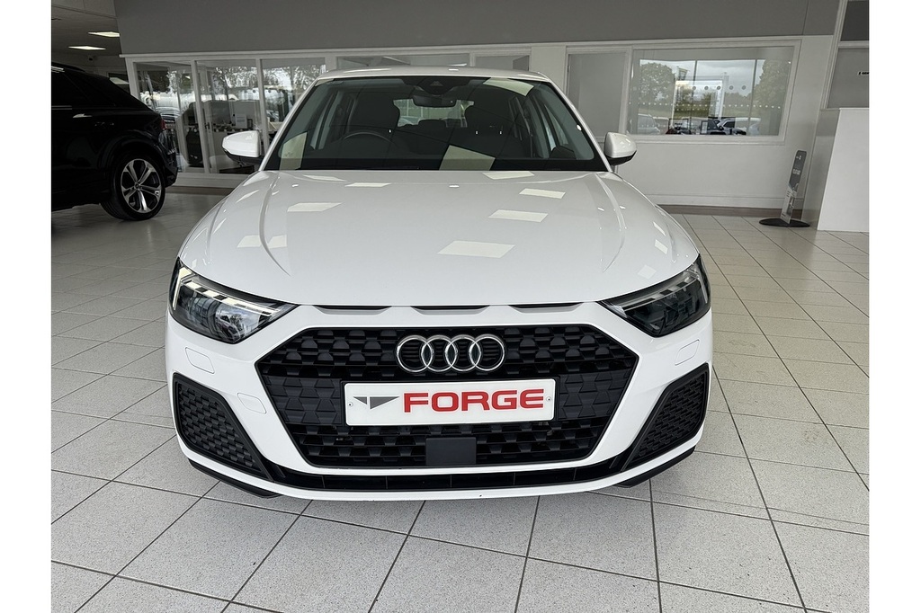 Audi A1 Sportback Technik Tfsi 1.0 Hatchback U RJ72KAK White #4