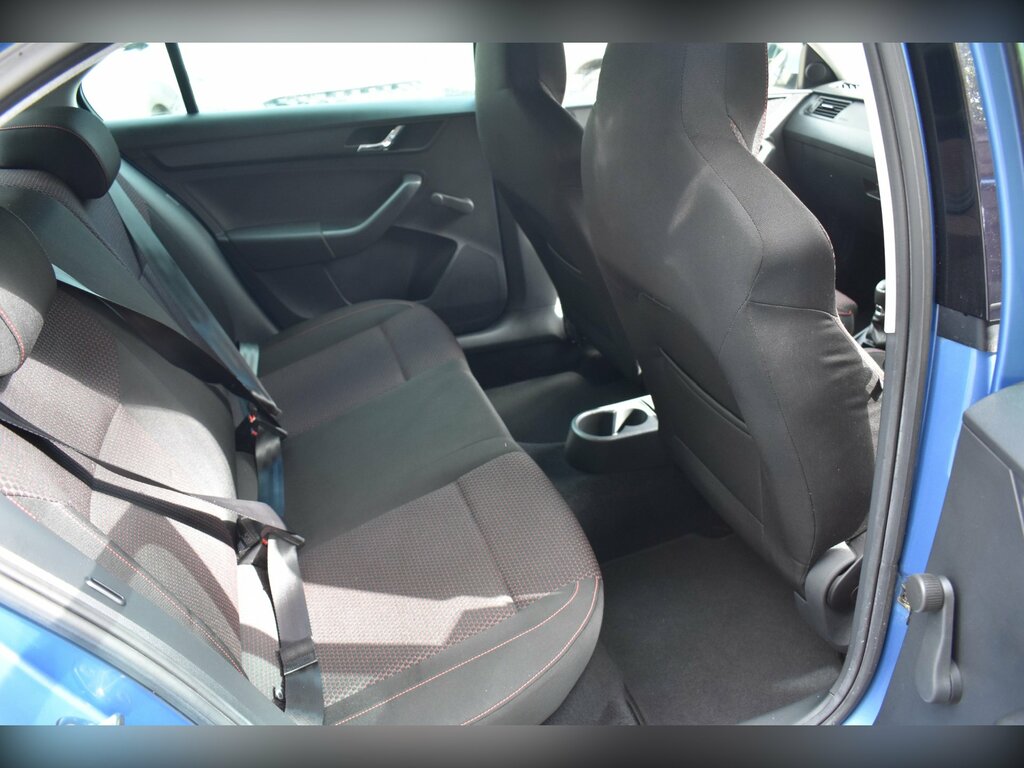 Skoda Rapid 1.6 Tdi Elegance Euro 5 Blue #11