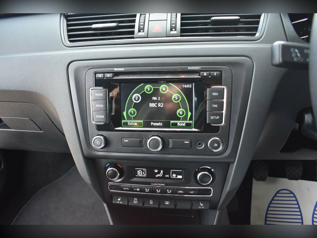 Skoda Rapid 1.6 Tdi Elegance Euro 5 Blue #16
