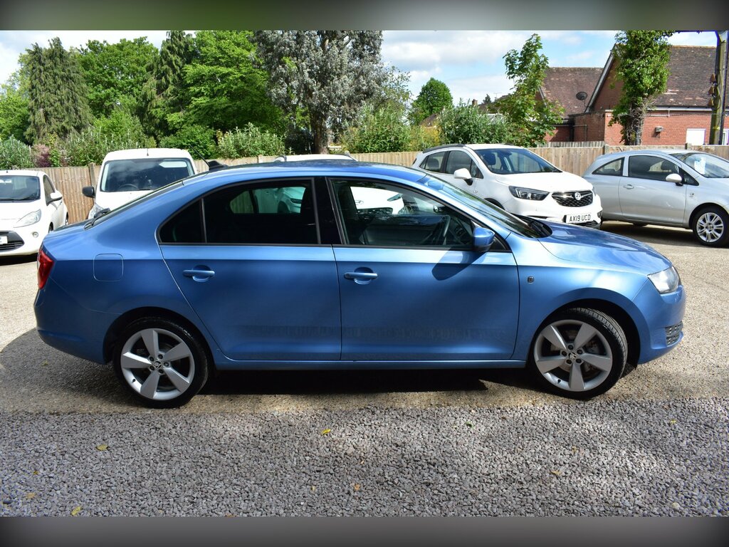 Skoda Rapid 1.2 Tsi Se Hatchback Euro 5 105 Blue #2