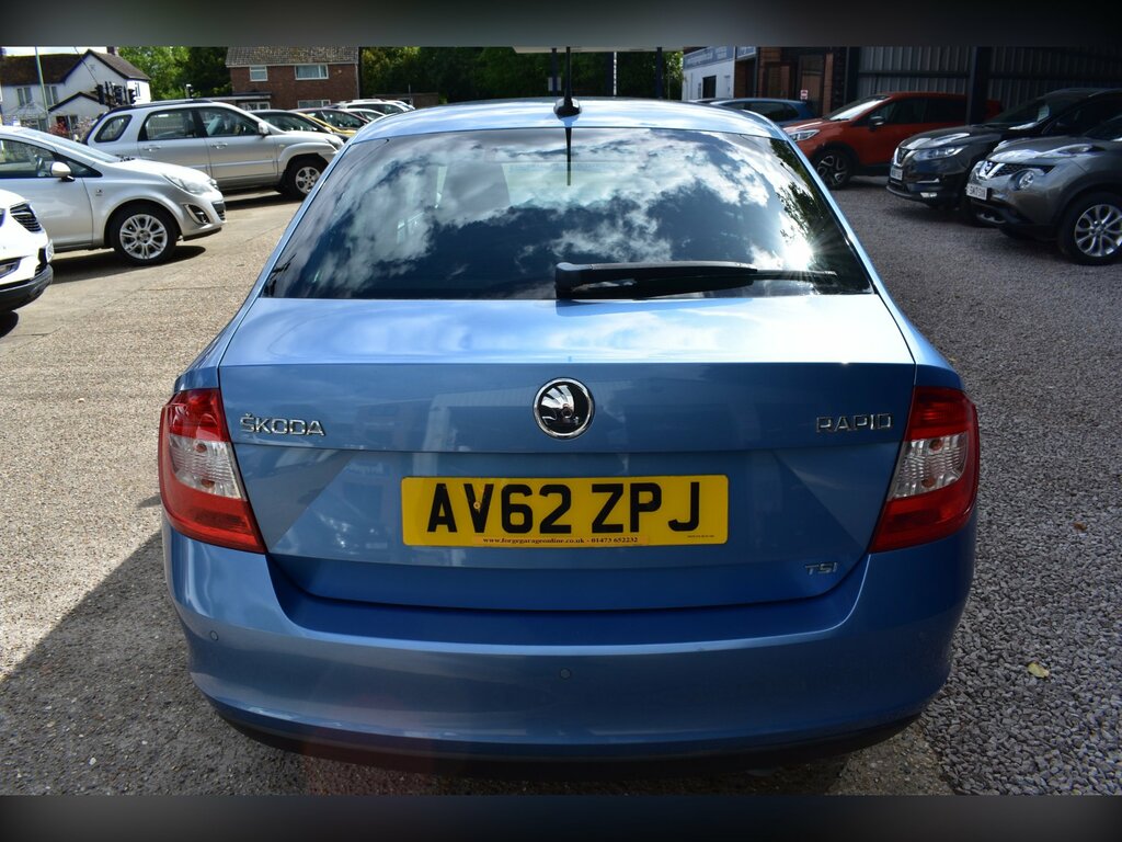 Skoda Rapid 1.6 Tdi Elegance Euro 5 Blue #8