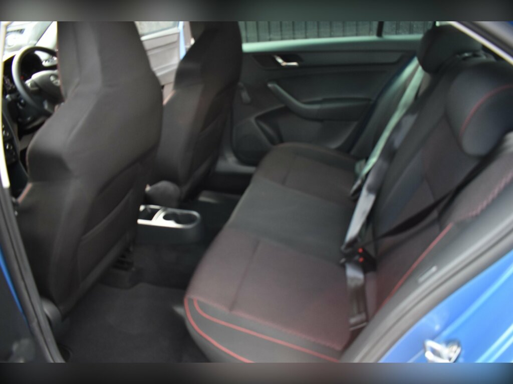 Skoda Rapid 1.6 Tdi Elegance Euro 5 Blue #13