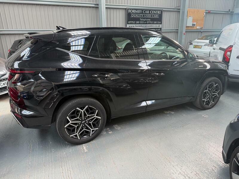 Hyundai Tucson 1.6-h-t-gdi-n-line-auto-euro-6-ss-5dr BJ72CZZ Black #2