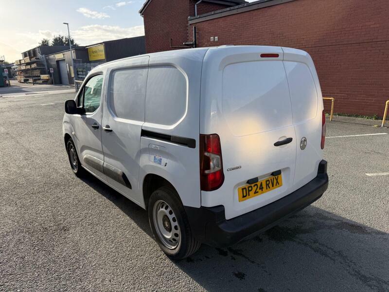 Vauxhall Combo 1.5-Turbo-d-2300-prime-panel-van-swb-euro-6-ss- DP24RVX  #5