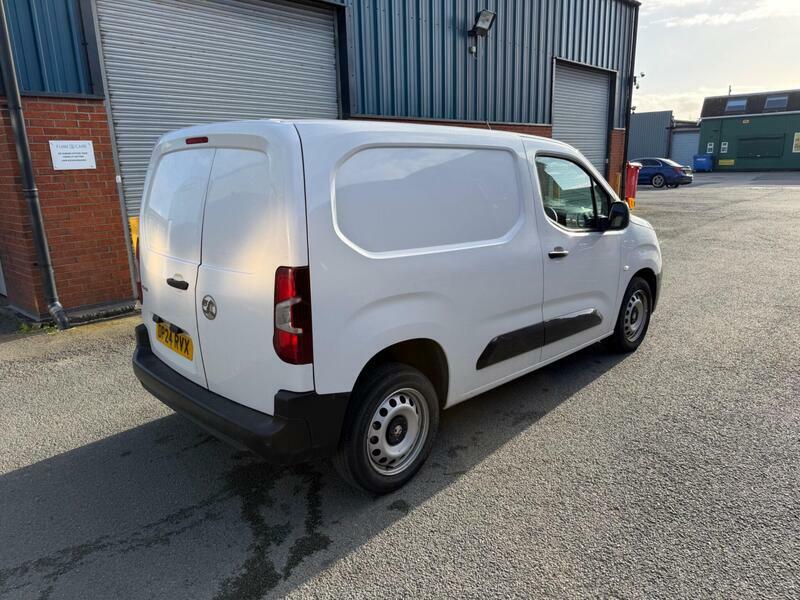 Vauxhall Combo 1.5-Turbo-d-2300-prime-panel-van-swb-euro-6-ss- DP24RVX  #3