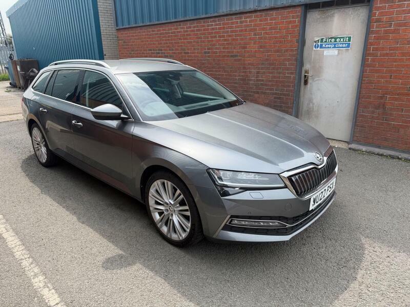 Skoda Superb 1.4-Tsi-iv-13kwh-se-l-dsg-euro-6-ss-5dr Grey