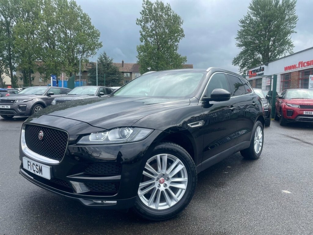 Jaguar F-Pace 2L Portfolio Black