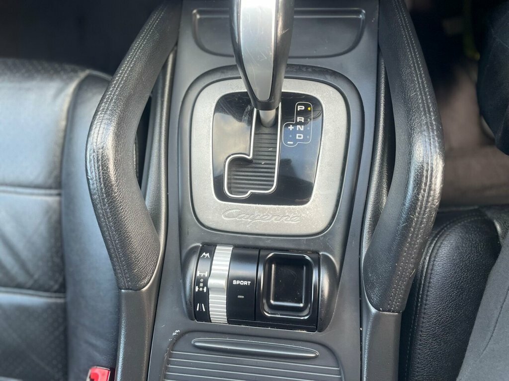 Porsche Cayenne Cayenne  #18