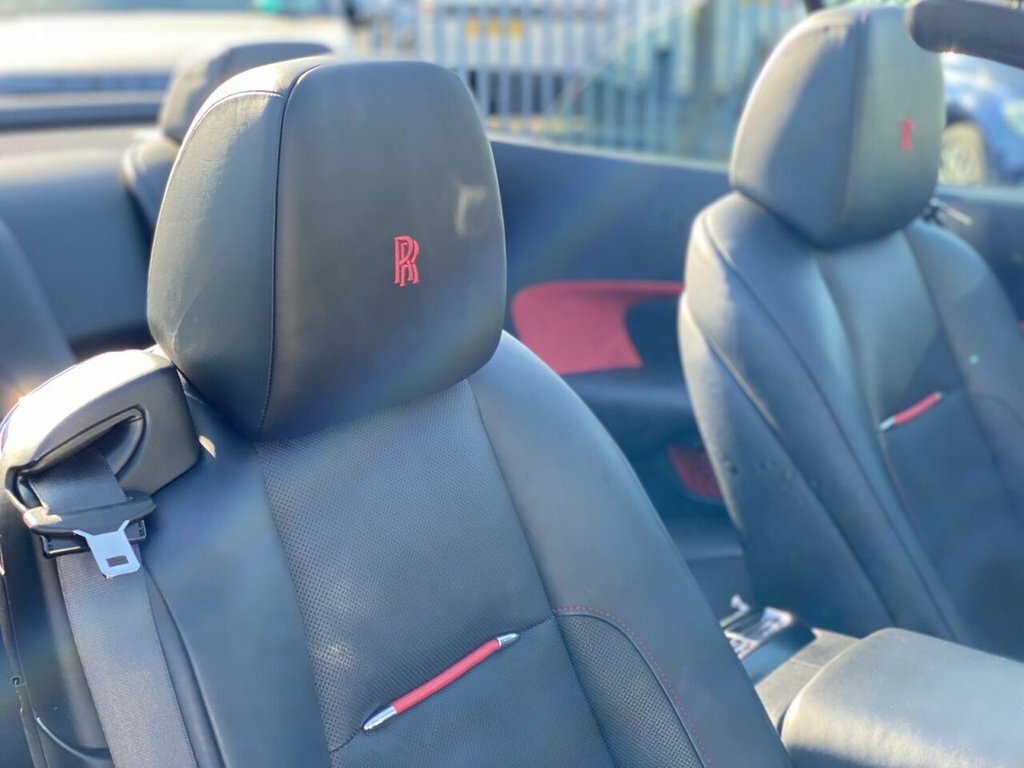 Rolls-Royce Dawn Black #17