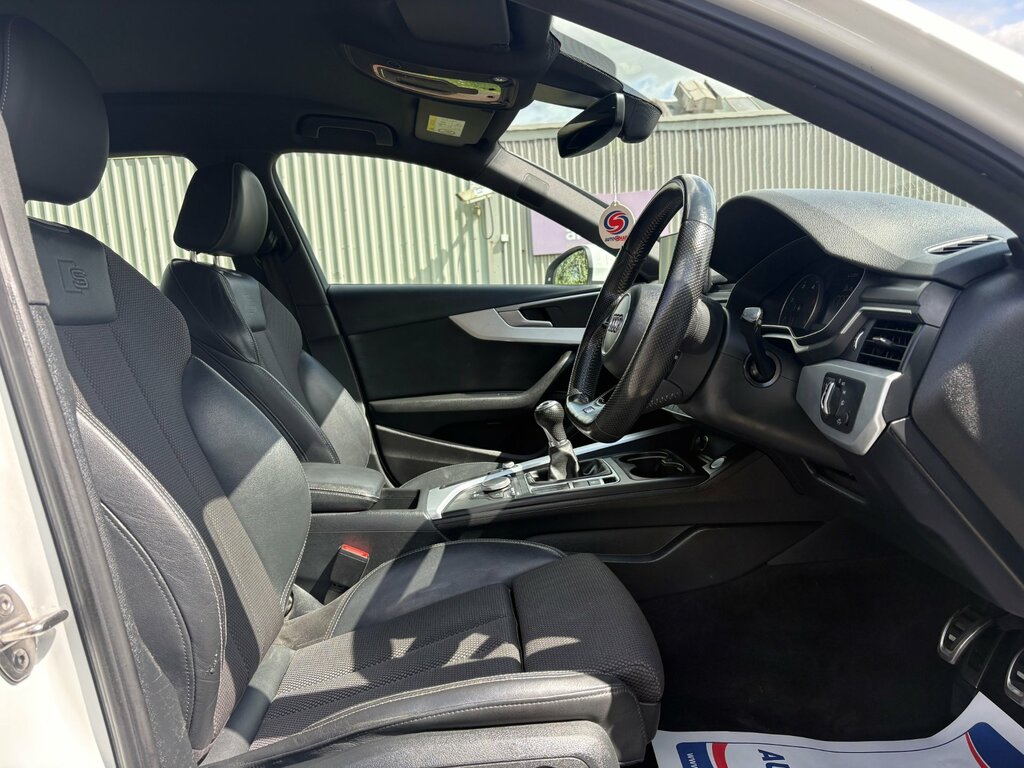 Audi A4 2.0 Tdi Ultra Sport Saloon Euro MK66HRZ White #4