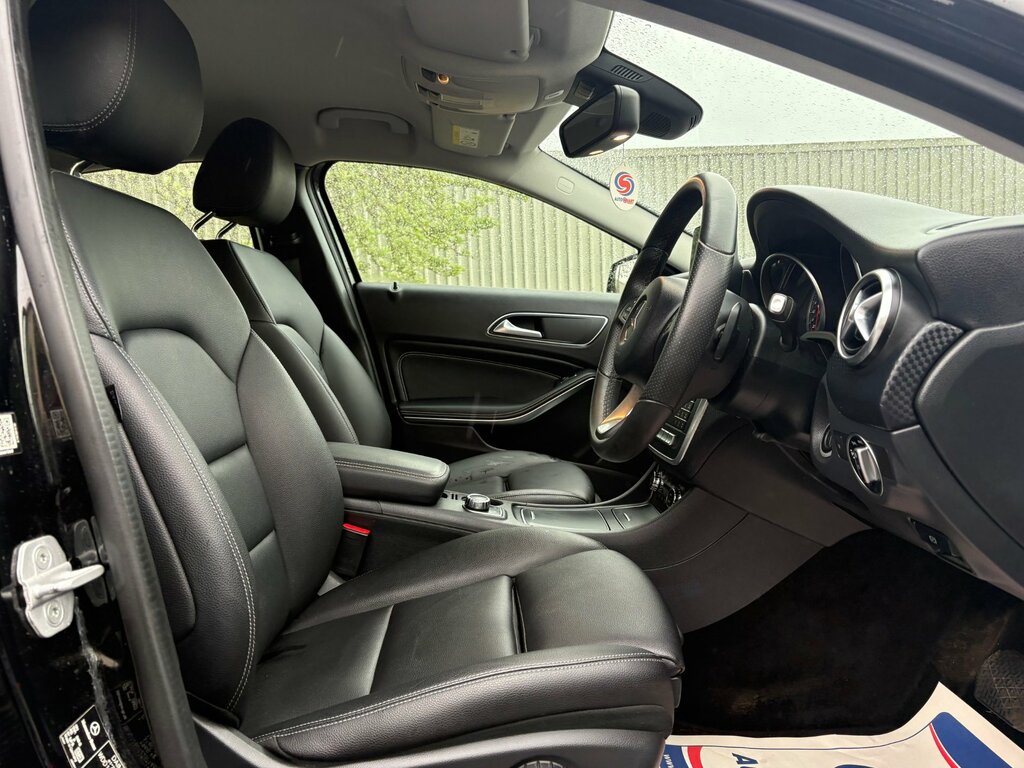 Mercedes-Benz A Class 1.5 A180d Sport Premium Hatchback 7G- KS67VRM Black #4