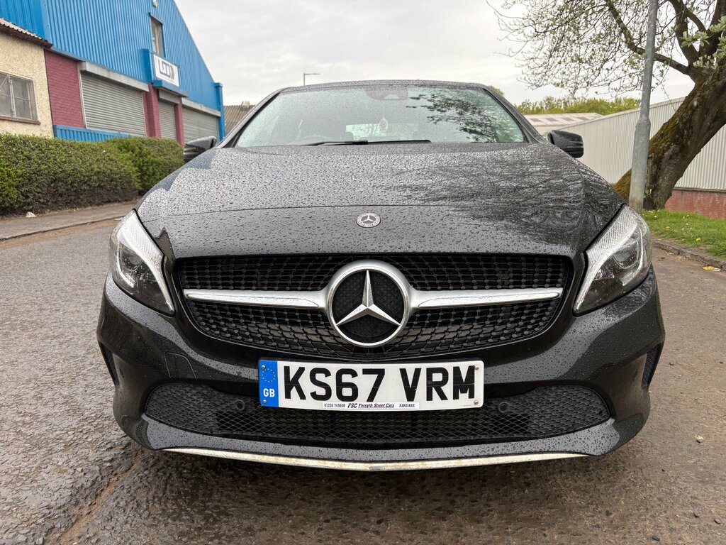 Mercedes-Benz A Class 1.5 A180d Sport Premium Hatchback 7G- KS67VRM Black #2