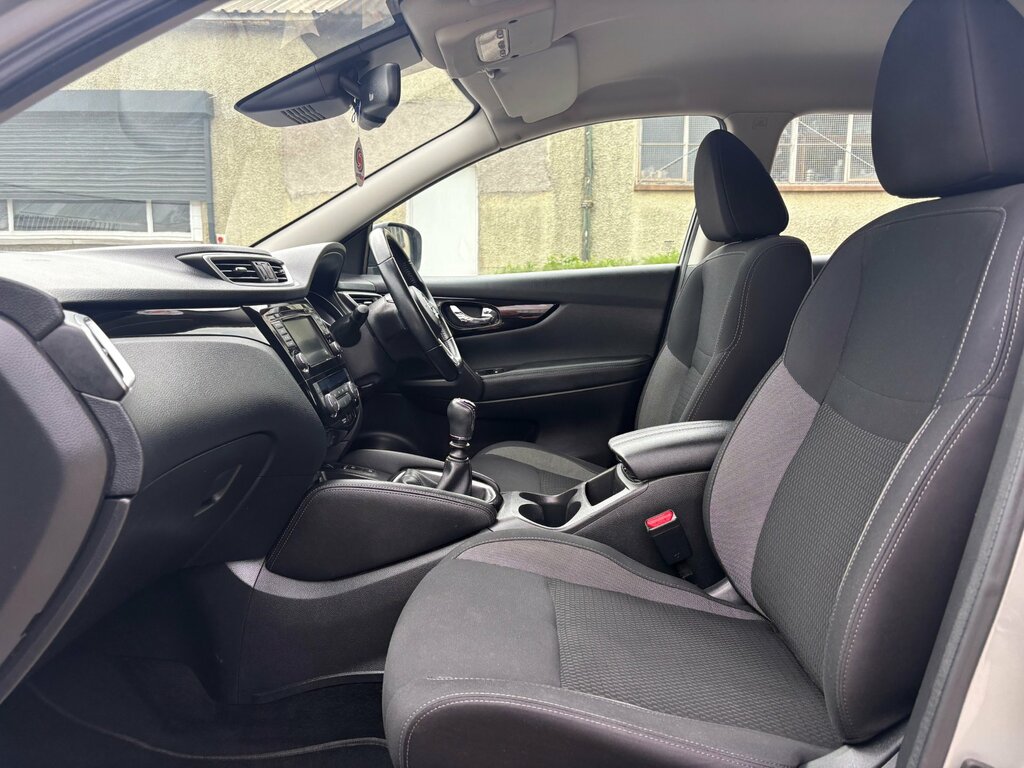 Nissan Qashqai 1.5 Dci Acenta Premium Suv Euro SH68RZU Silver #6