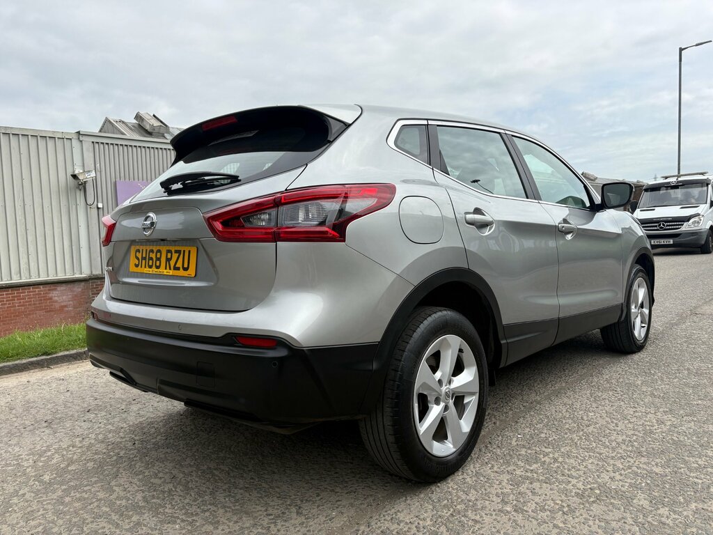 Nissan Qashqai 1.5 Dci Acenta Premium Suv Euro SH68RZU Silver #3
