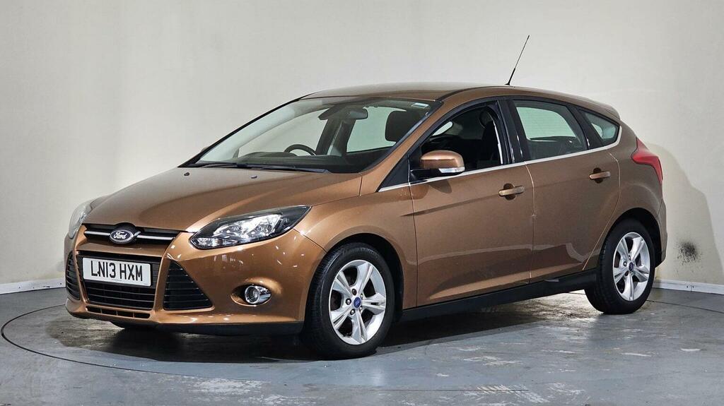 Ford Focus Hatchback 1.6 Tdci Econetic Zetec Euro 5 Ss LN13HXM Brown #3