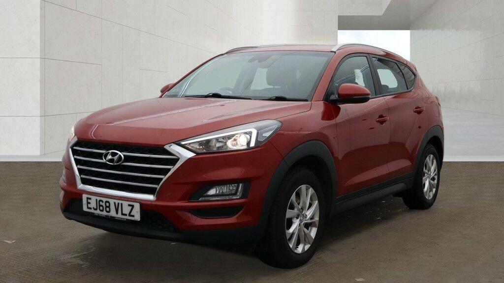 Hyundai Tucson Suv 1.6 Gdi Se Nav Euro 6 Ss 201868 EJ68VLZ Red #2