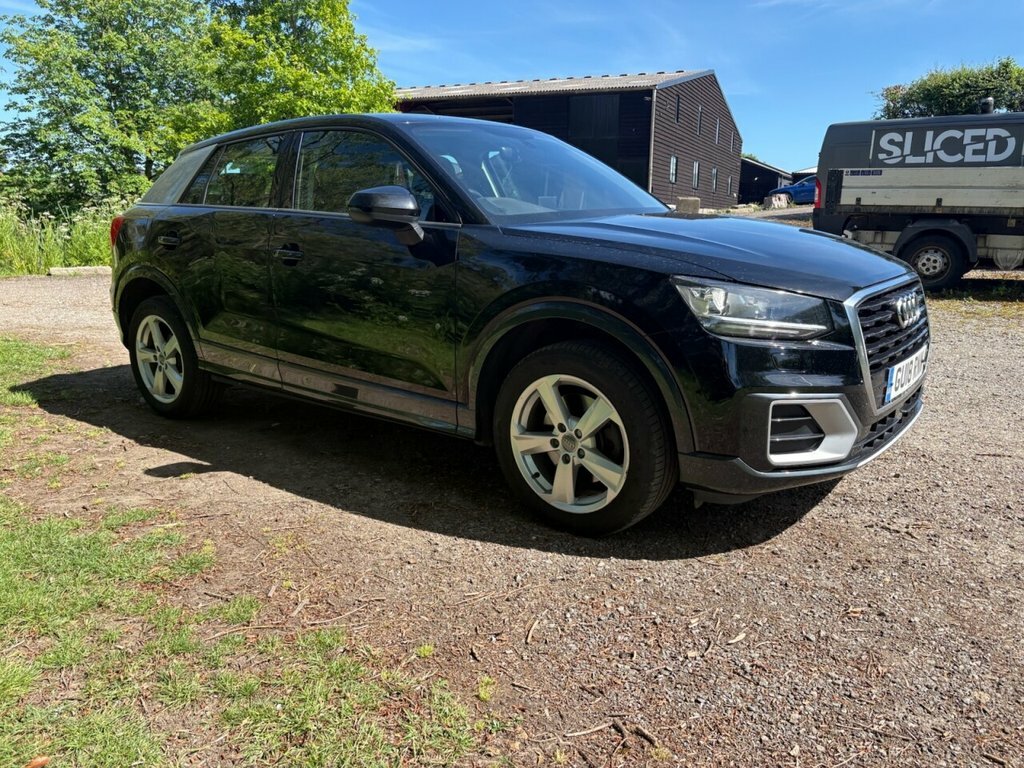 Audi Q2 Suv GU18RNN Black #5