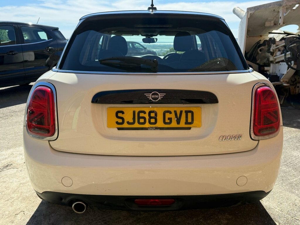 Mini Hatch 1.5L Cooper SJ68GVD White #5
