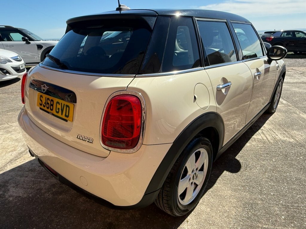 Mini Hatch 1.5L Cooper SJ68GVD White #6