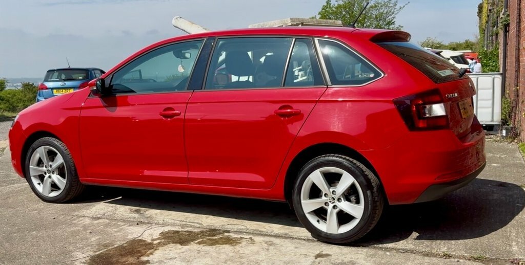 Skoda Rapid Spaceback Hatchback DE67EYC Red #6