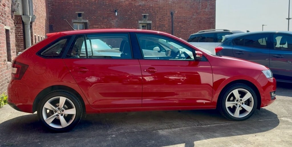 Skoda Rapid Spaceback Hatchback DE67EYC Red #5