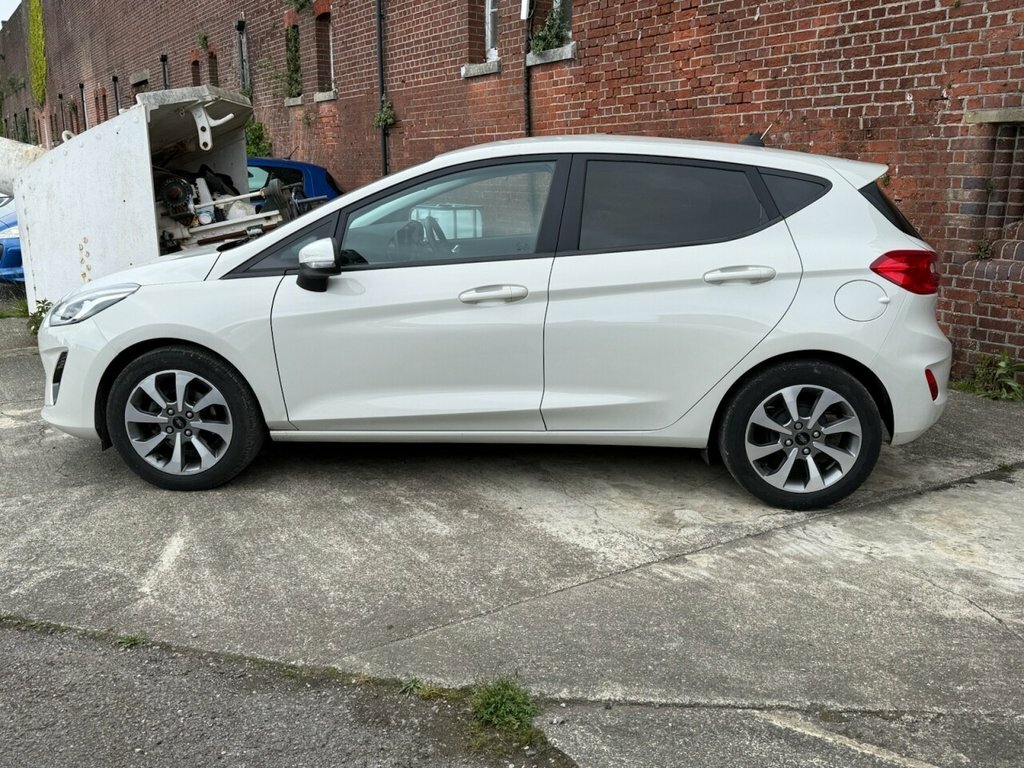 Ford Fiesta 1L Trend LV20LXD White #3